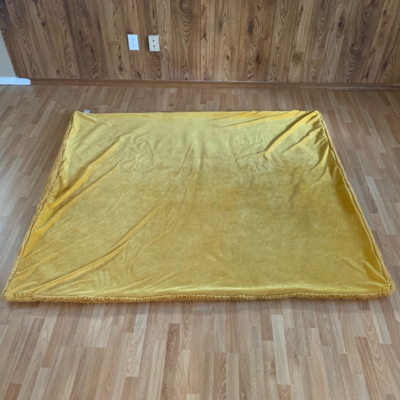 Anthropologie Bedding Anthropologie Sophie Faux Fur Throw Blanket Poshmark